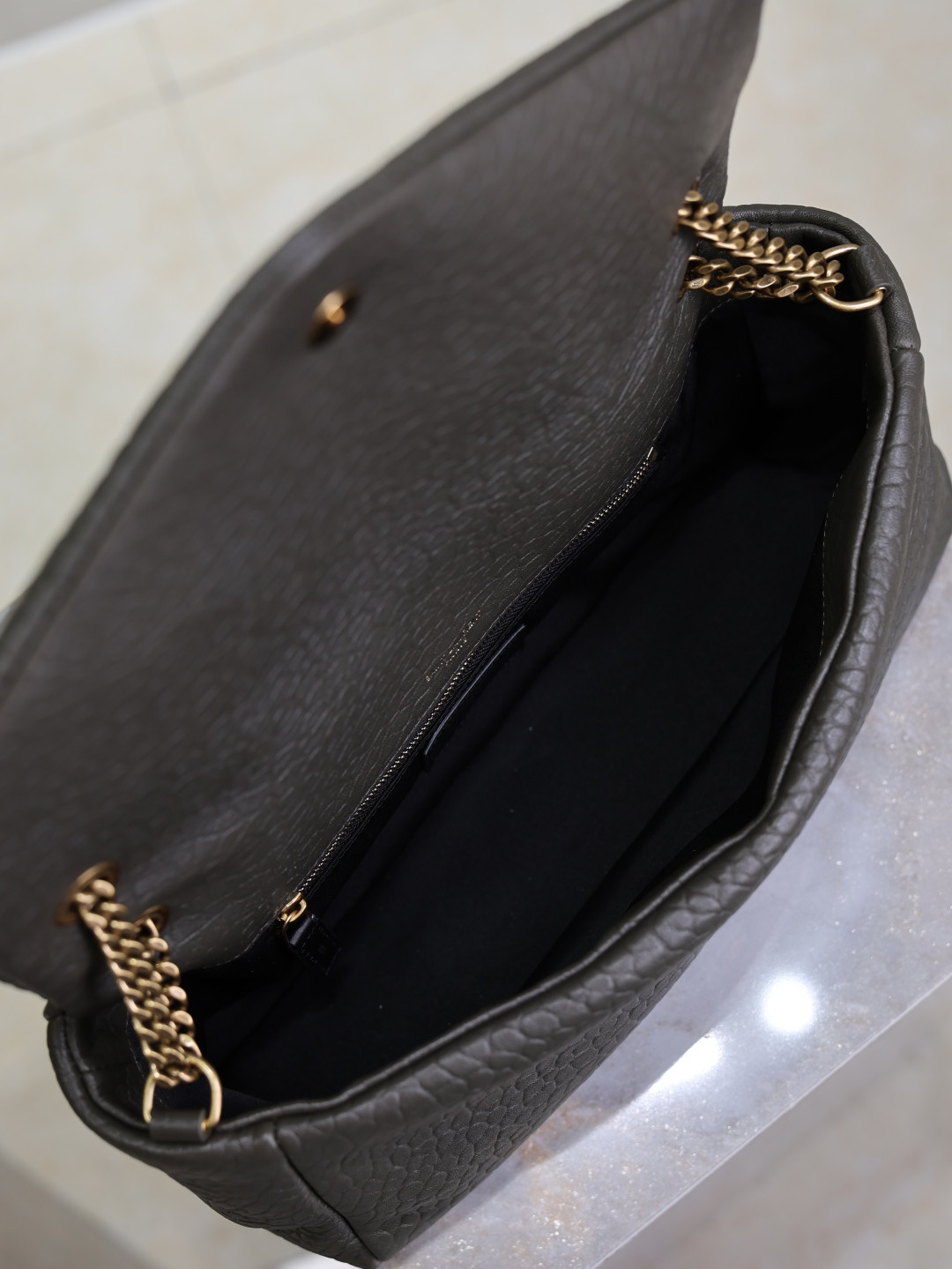 YSL CALYPSO medium in grained lambskin 800916 30x15x7.5cm