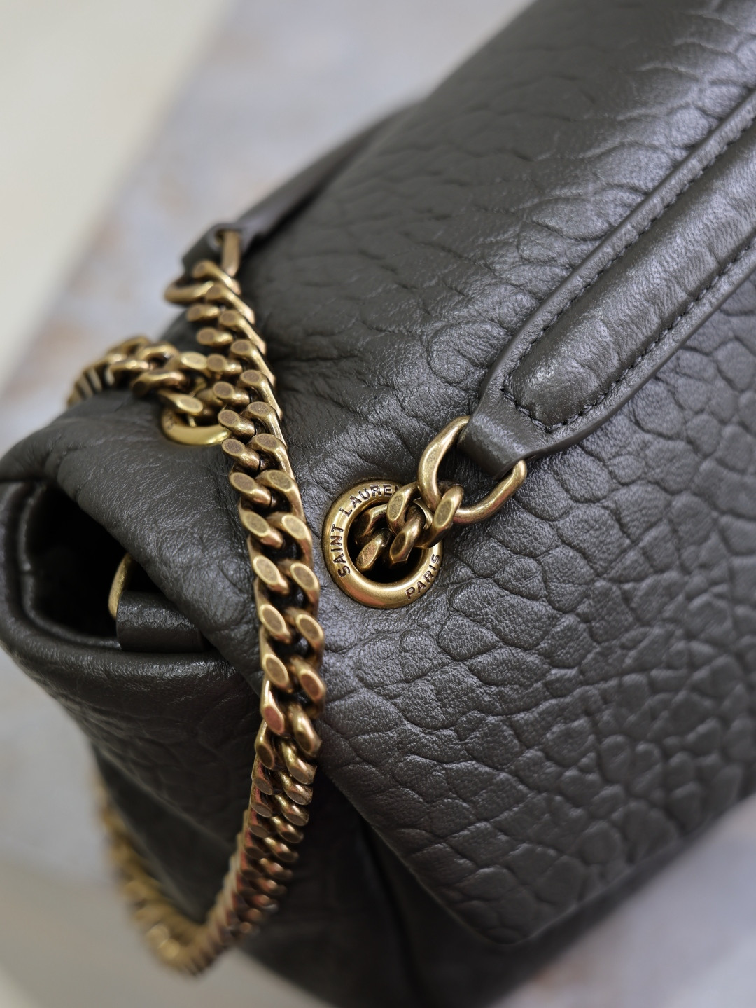 YSL CALYPSO medium in grained lambskin 800916 30x15x7.5cm