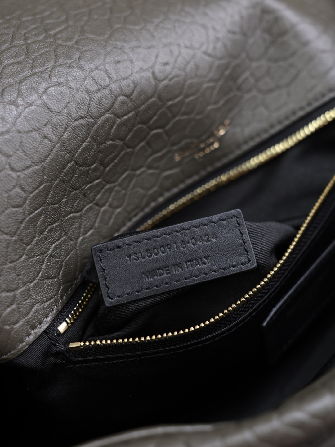 YSL CALYPSO medium in grained lambskin 800916 30x15x7.5cm