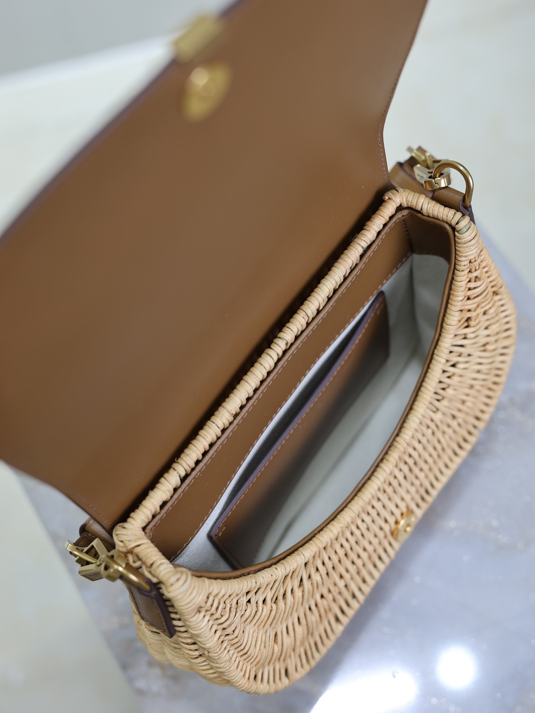 YSL Mini VOLTAIRE top handle bag in osier 20x22x7.5cm