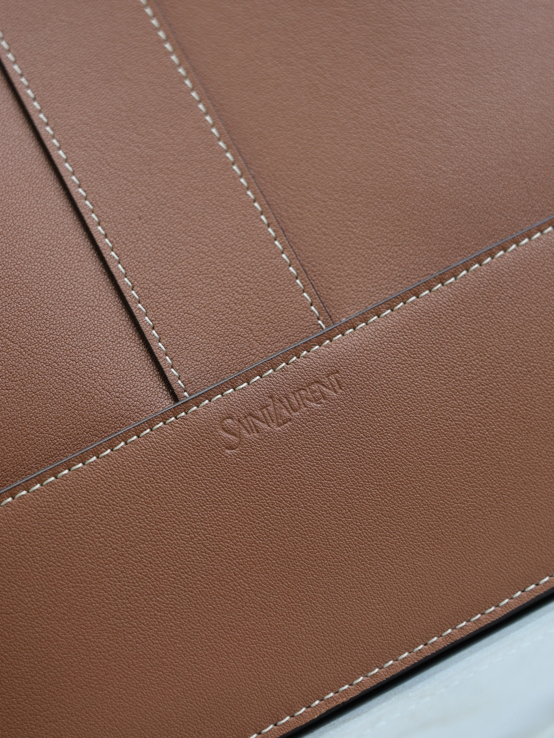 YSL Y small bucket in leather 23x29.5x3-8.5cm