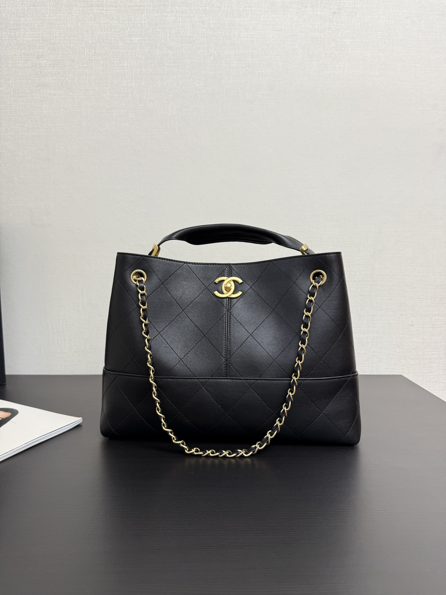 Chanel Small Shopping Bag AS5634 24x36x14cm