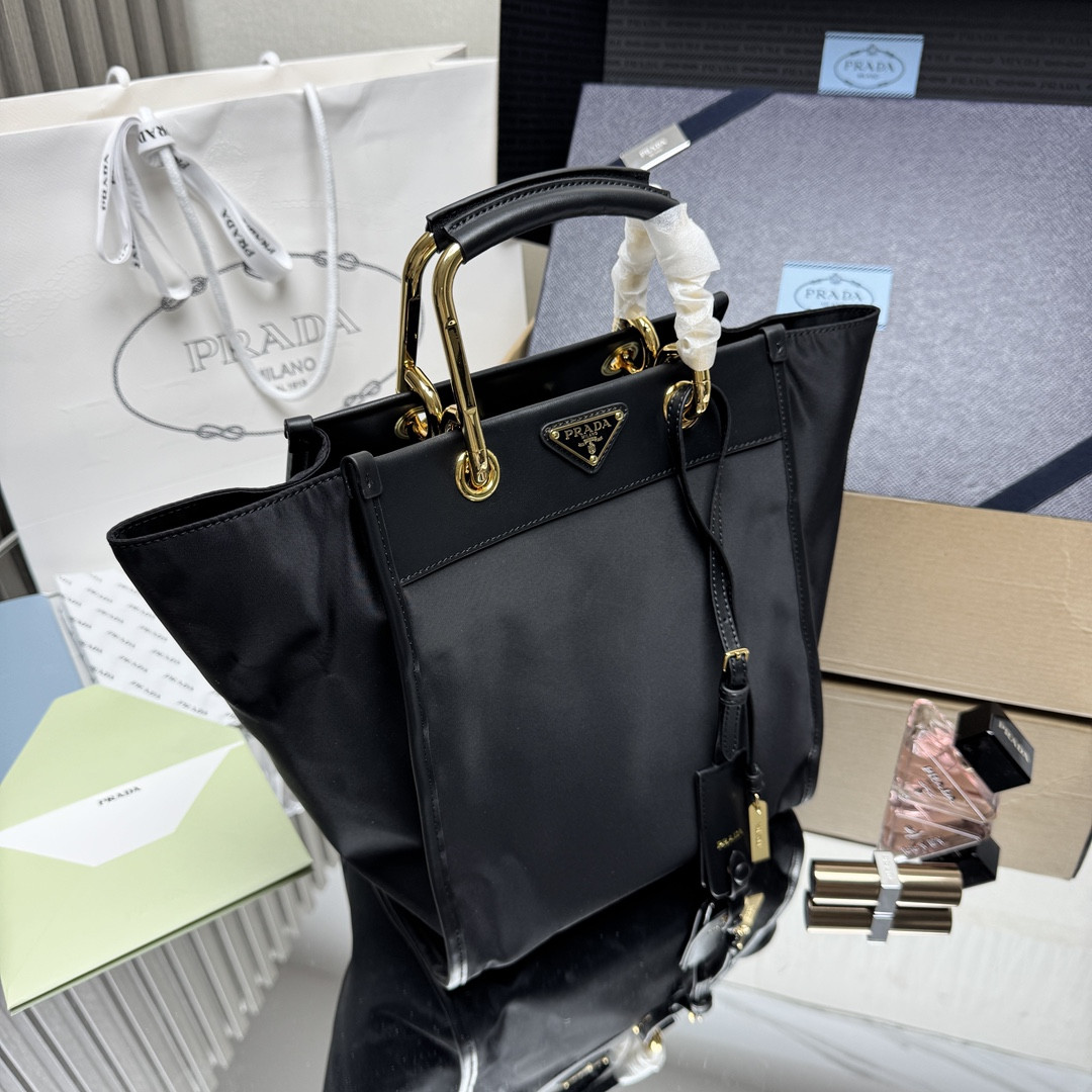 Prada Re-Nylon and leather tote bag 23x28.5x15cm