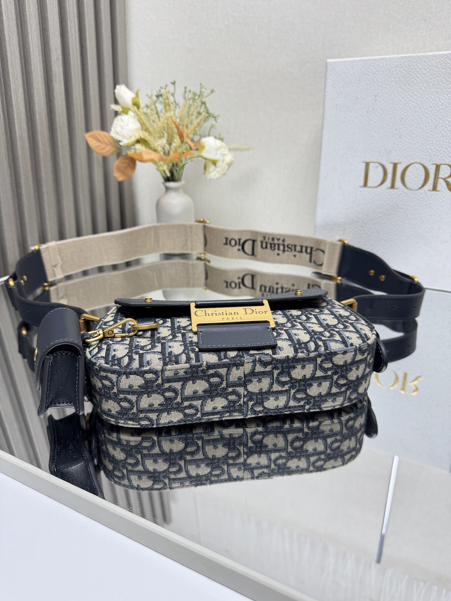 Dior Small Streetchic Bag 24x12.5x5cm