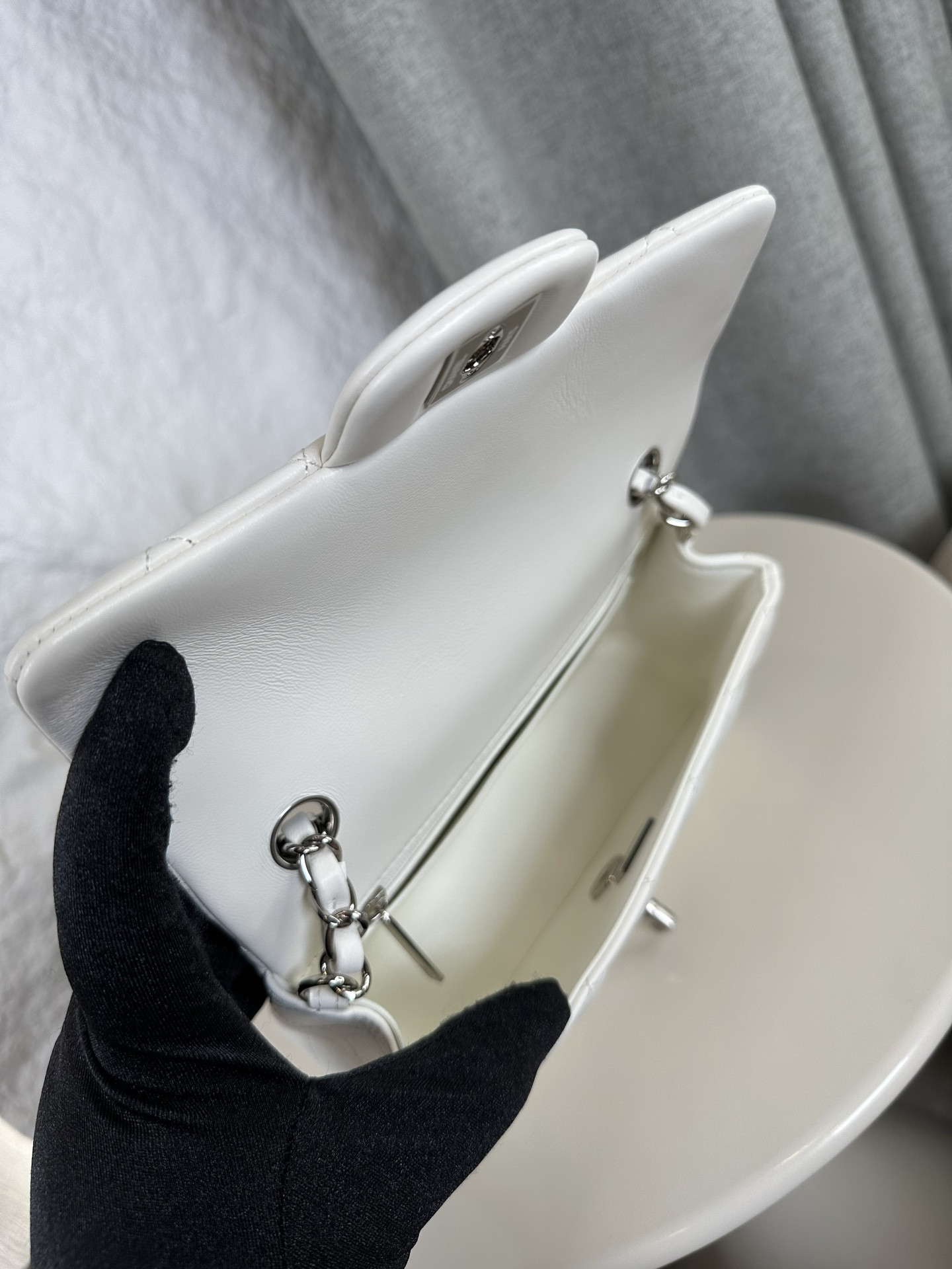 Chanel Mini Flap Bag 20x12x6cm