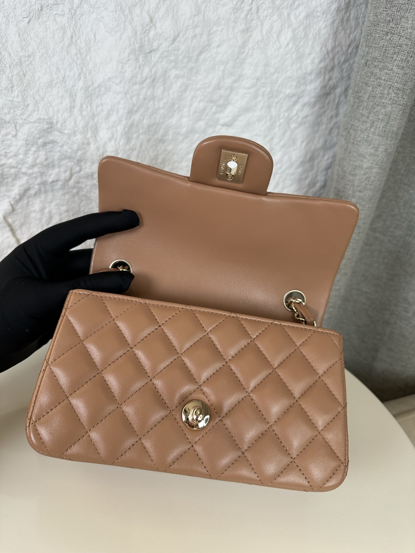 Chanel Mini Flap Bag 20x12x6cm