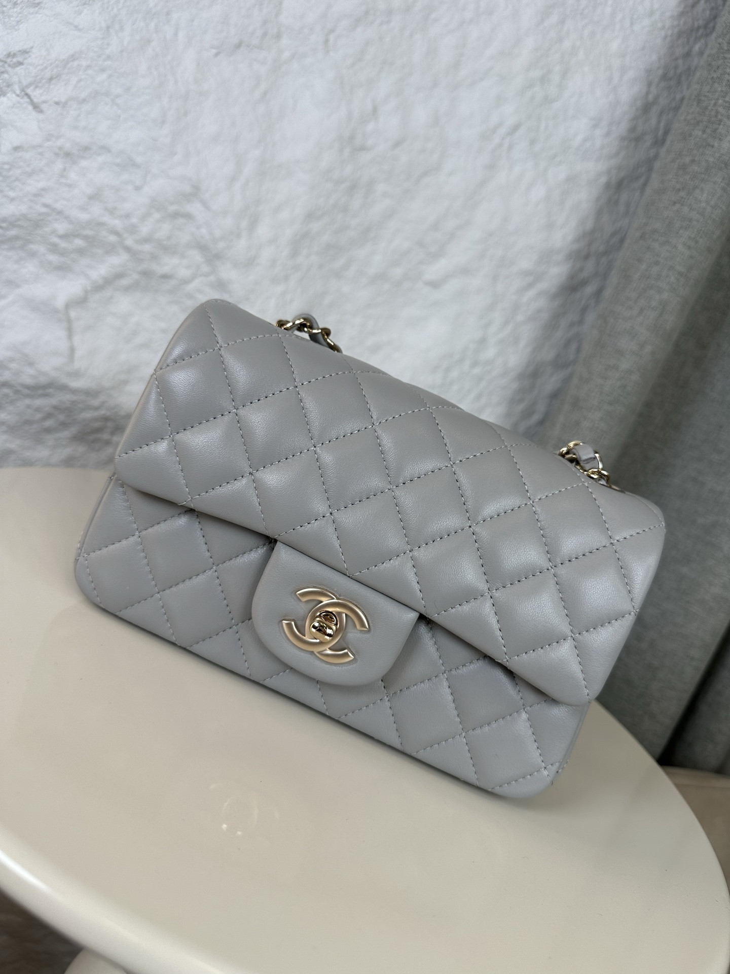 Chanel Mini Flap Bag 20x12x6cm