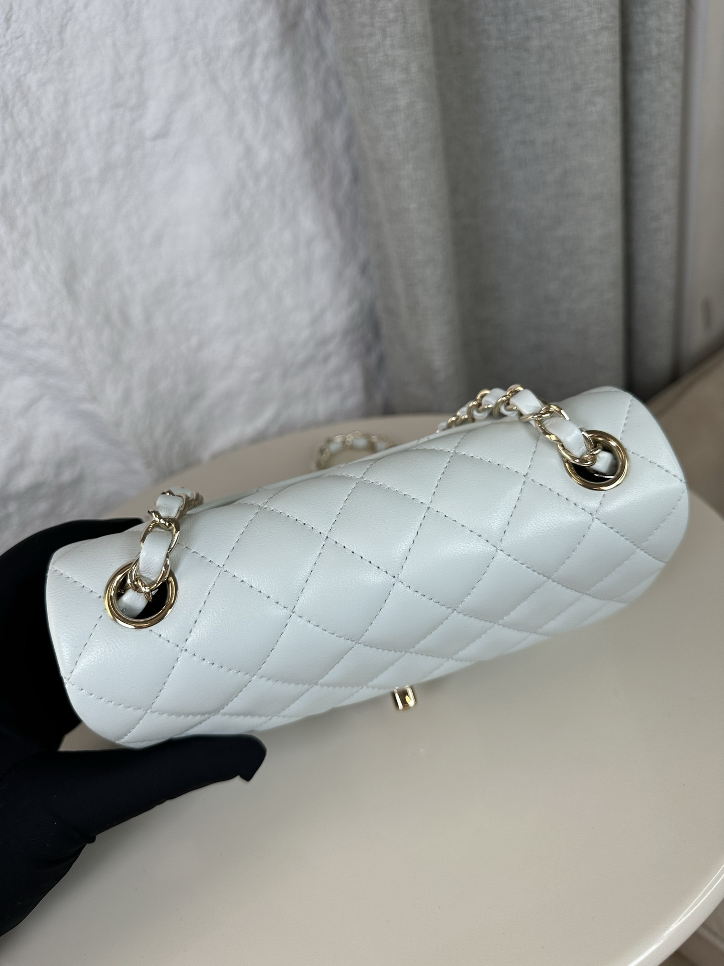 Chanel Mini Flap Bag 20x12x6cm