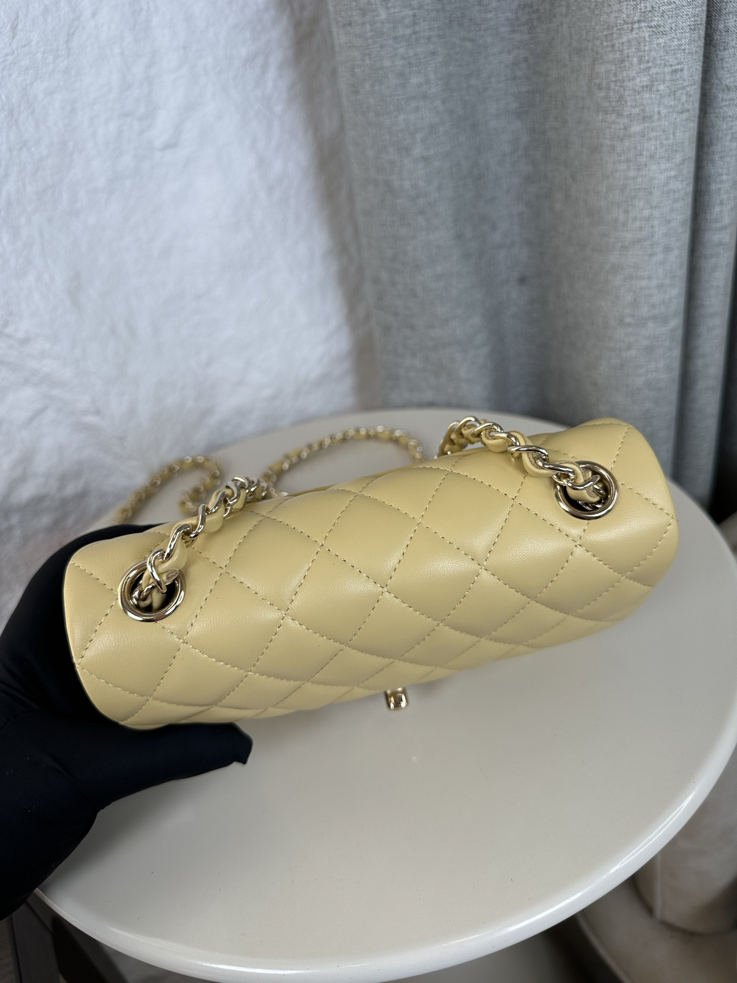 Chanel Mini Flap Bag 20x12x6cm