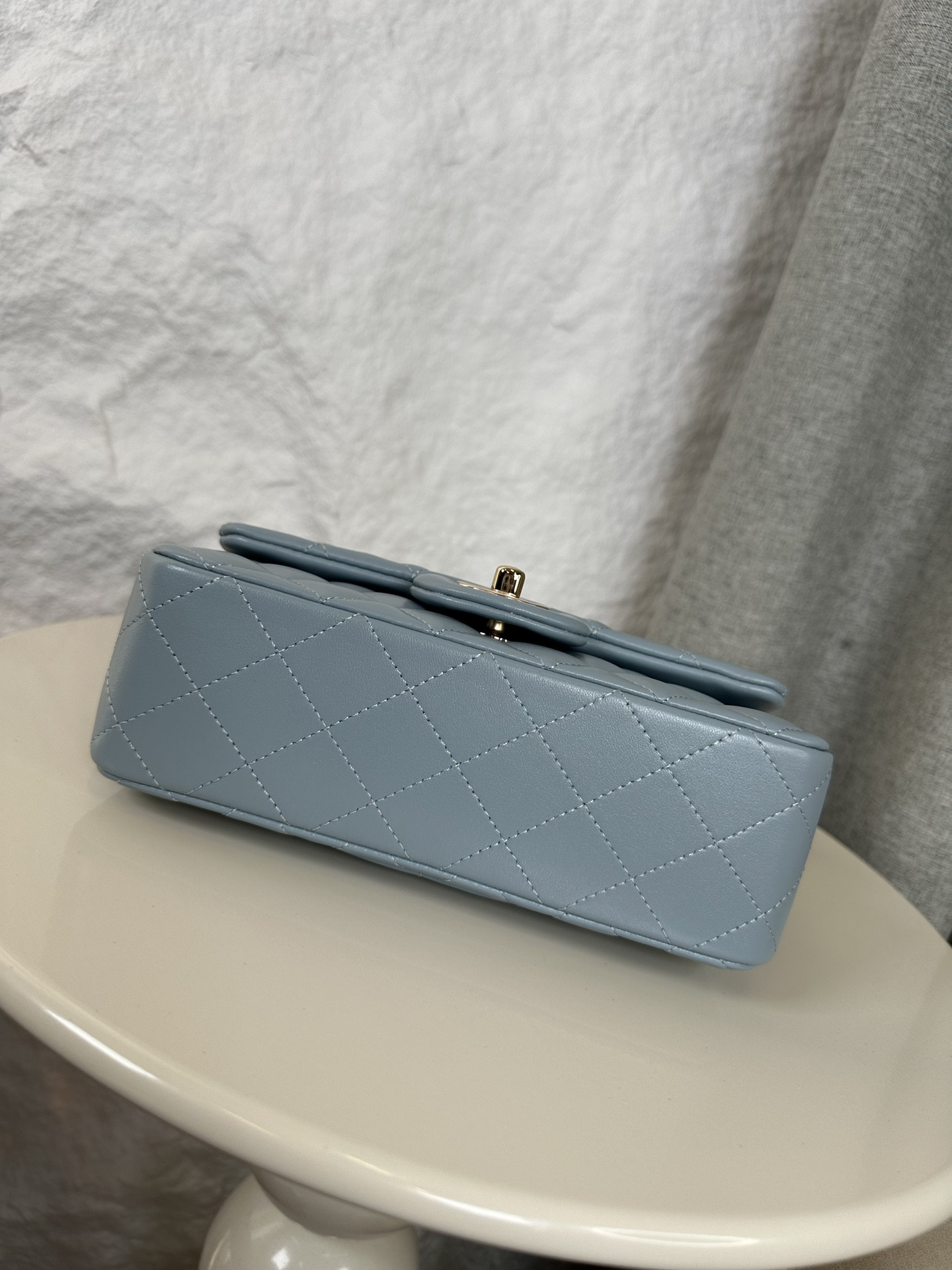 Chanel Mini Flap Bag 20x12x6cm