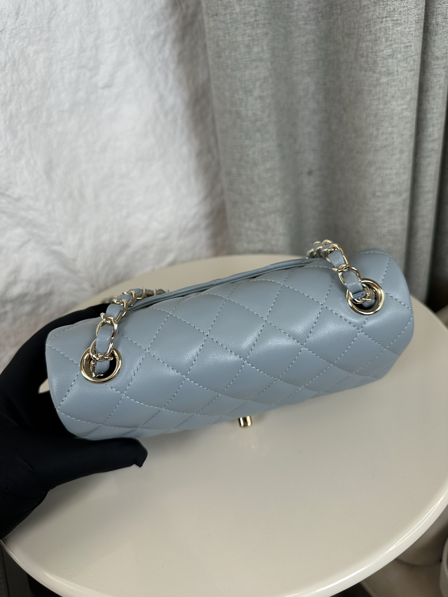 Chanel Mini Flap Bag 20x12x6cm