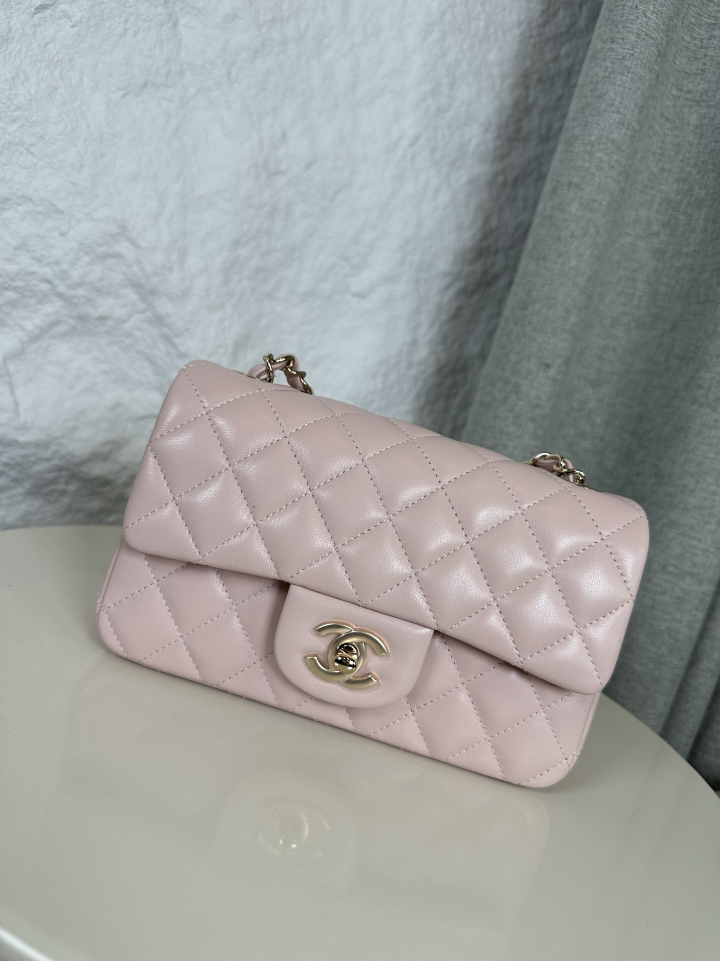 Chanel Mini Flap Bag 20x12x6cm