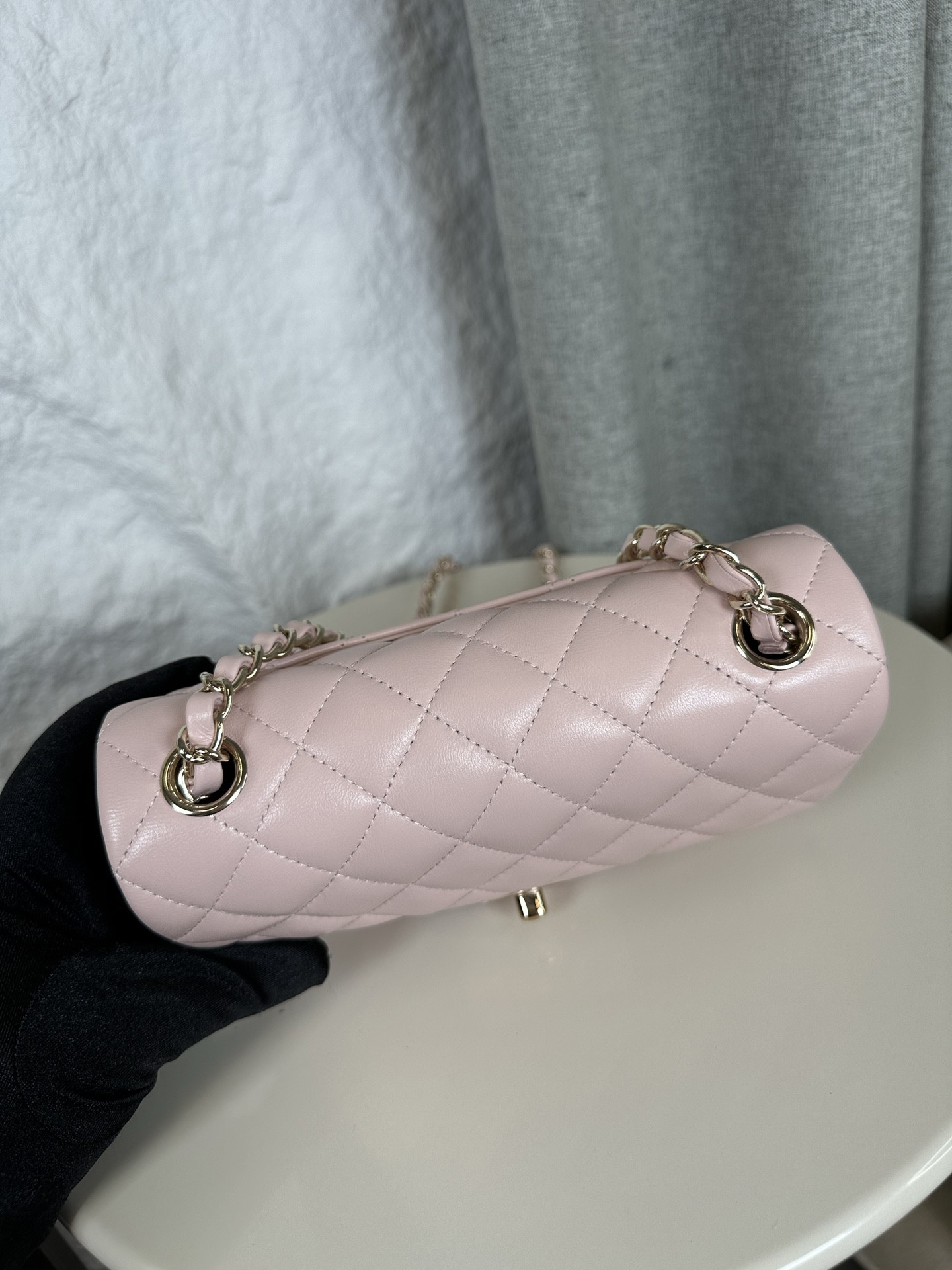 Chanel Mini Flap Bag 20x12x6cm