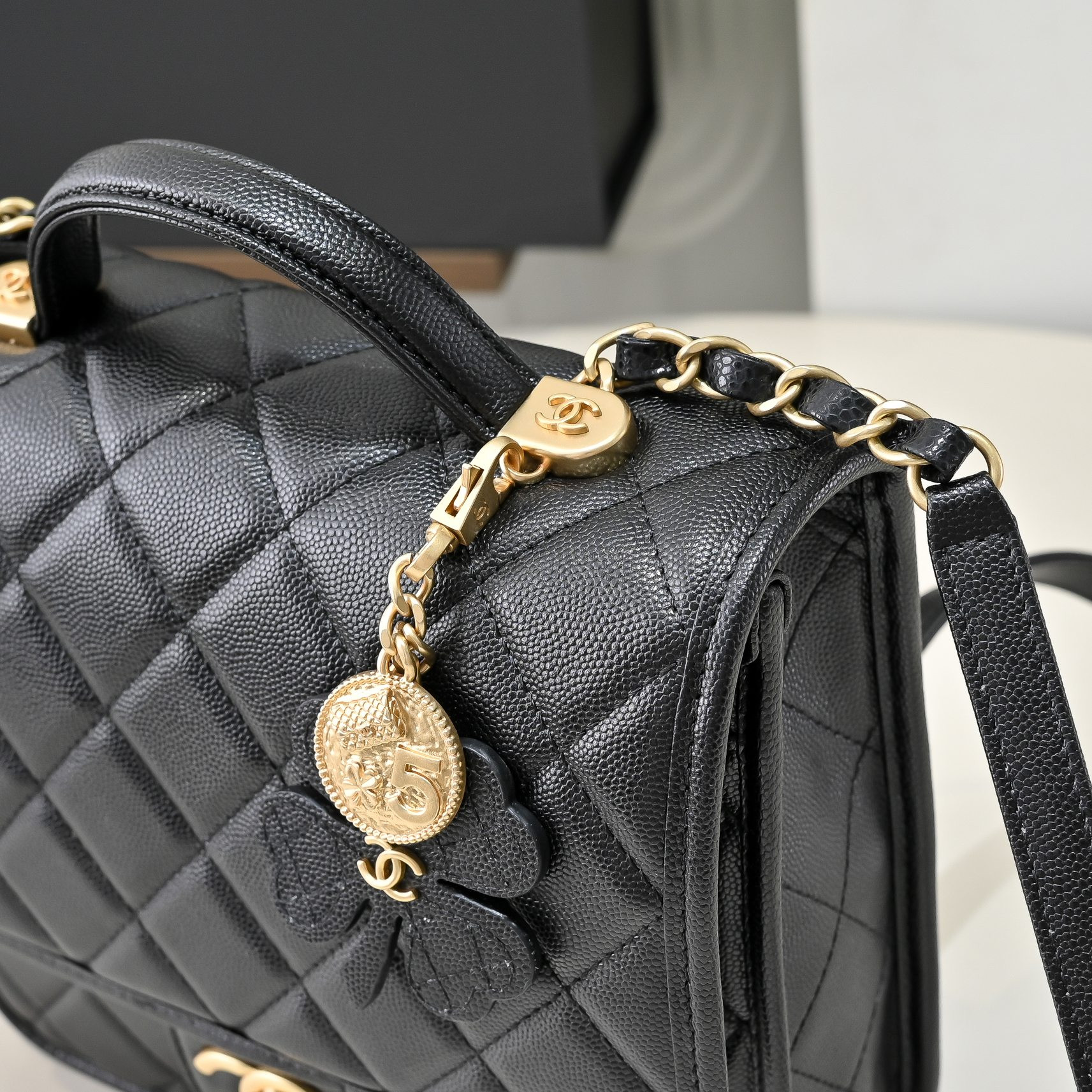 Chanel Backpack AS5715 19.5x22x7cm