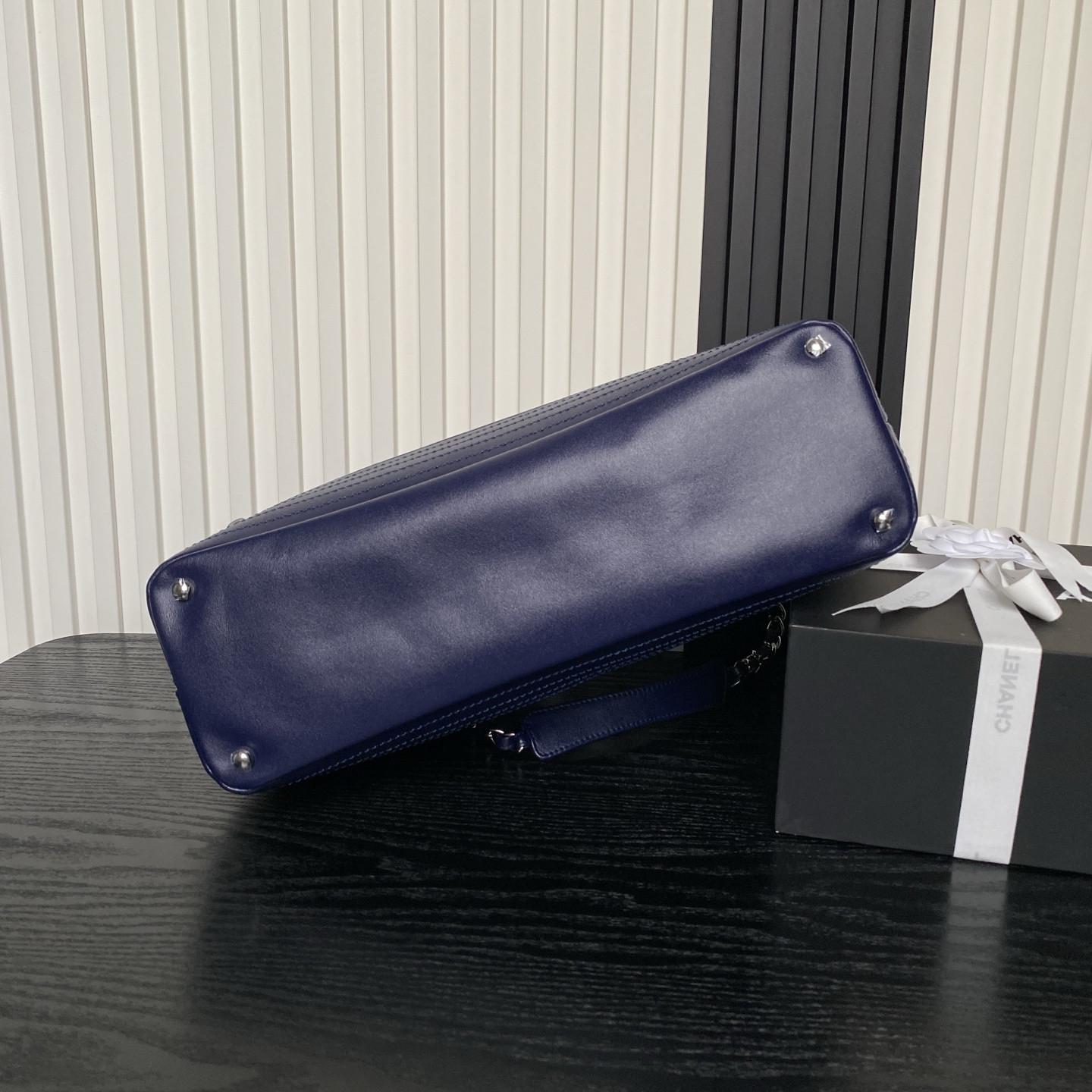 Chanel Vintage Graffiti Tote Airport Bag 36x24x12cm