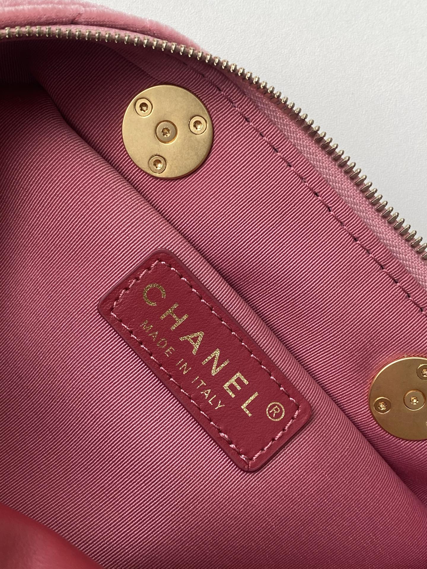 Chanel Mini Bowling Bag AS5572 11.5x20x8.5cm