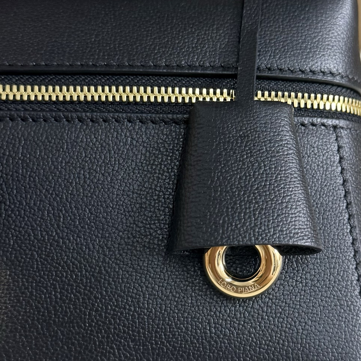 Loro Piana Extra Bag L23 23x12x7cm