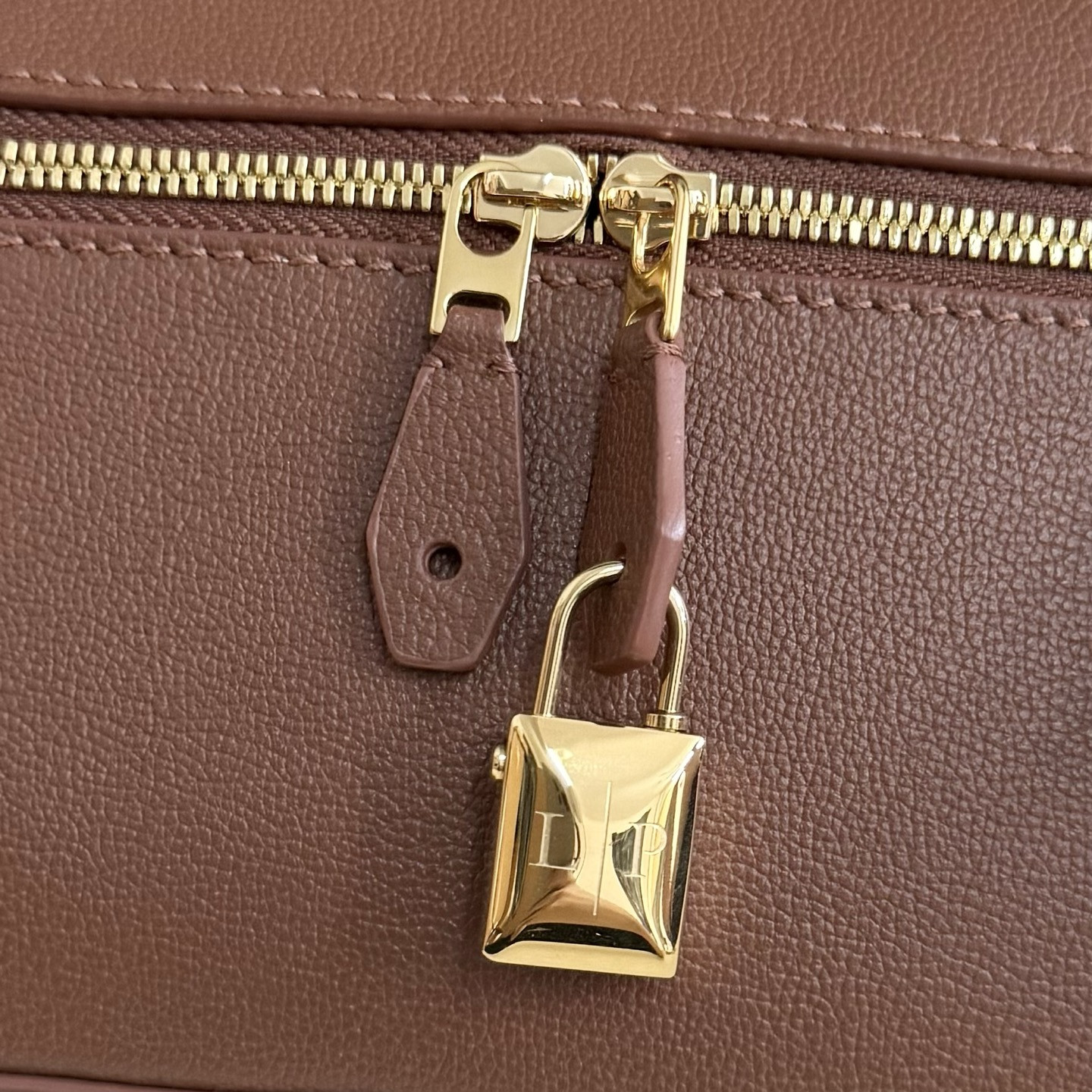 Loro Piana Extra Bag L23 23x12x7cm