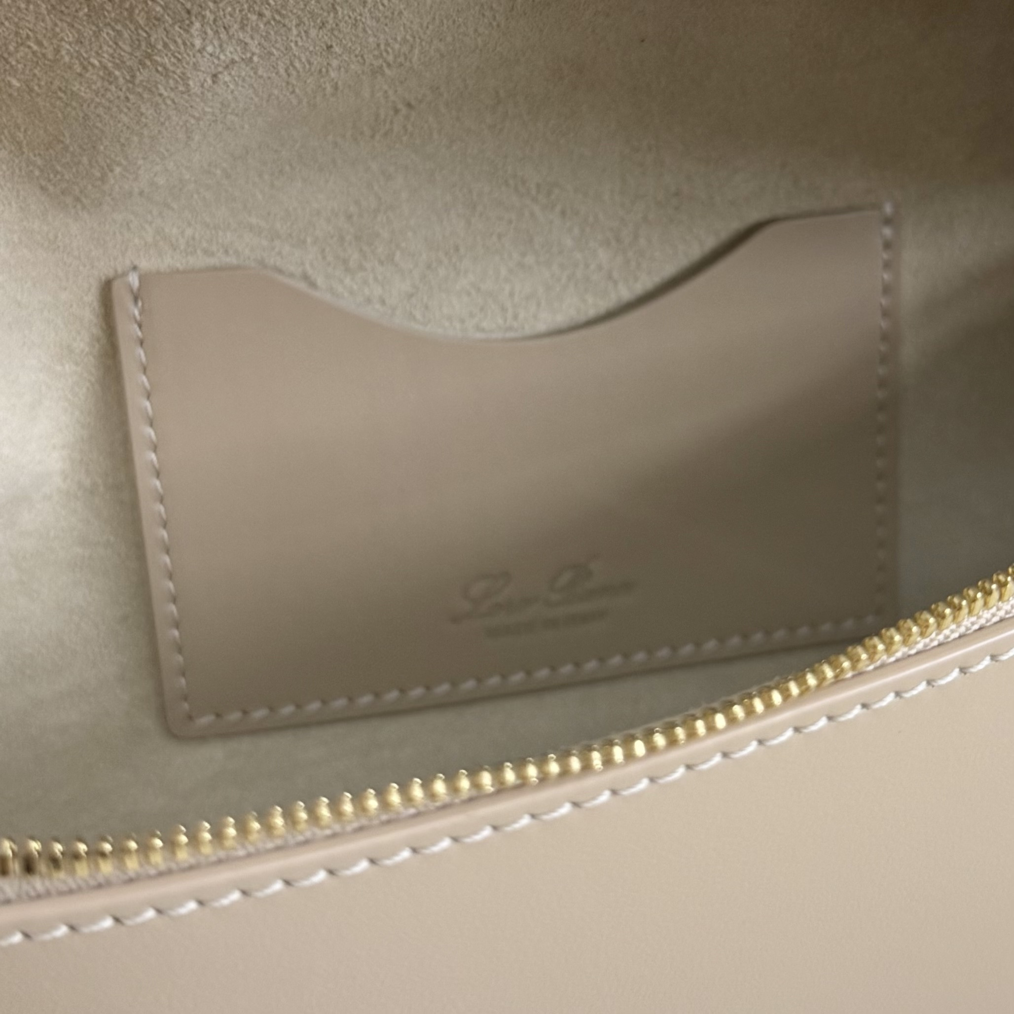 Loro Piana Extra Bag L23 23x12x7cm