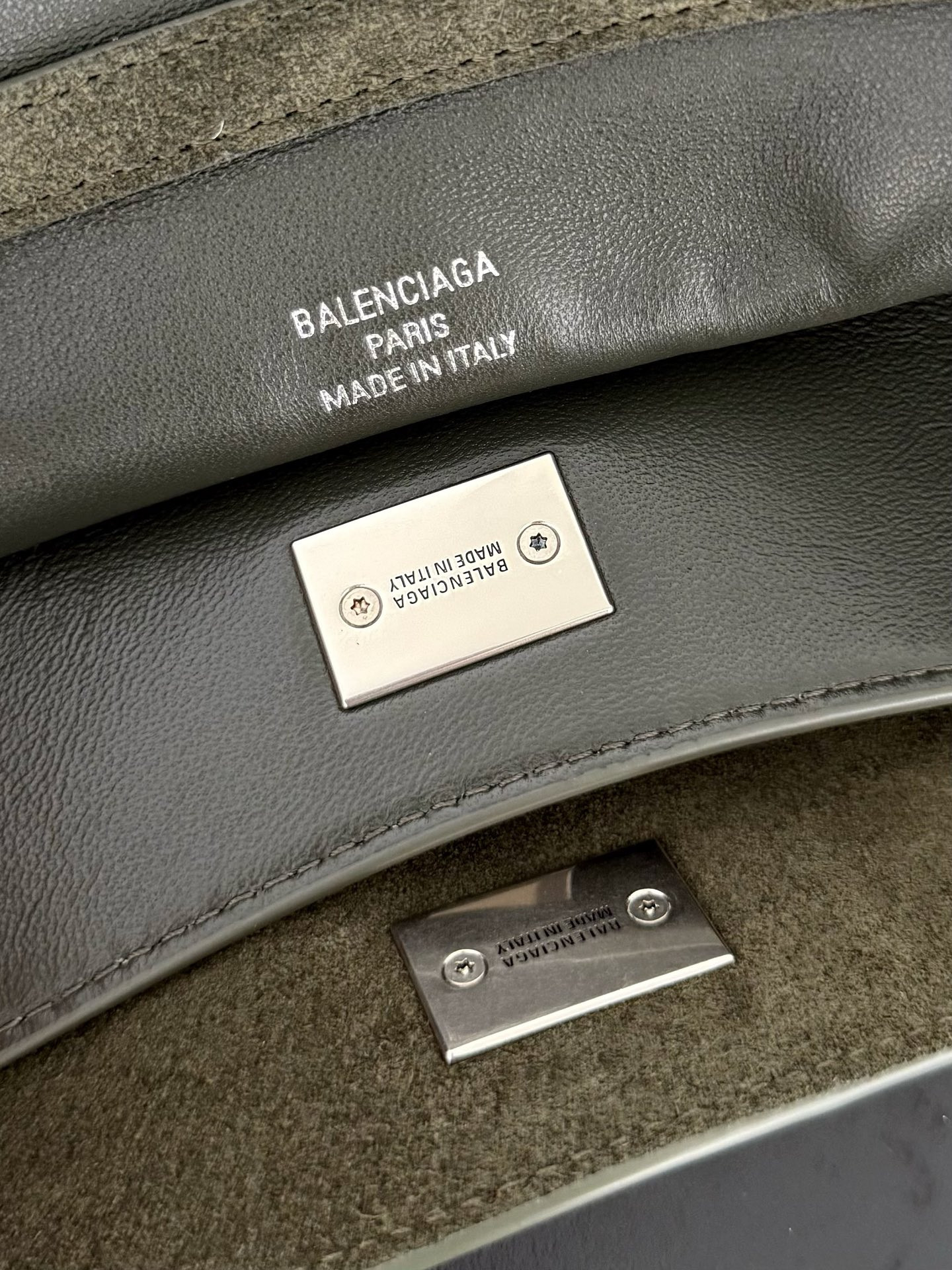 Balenciaga Rodeo Small 28.9x20x9.9cm