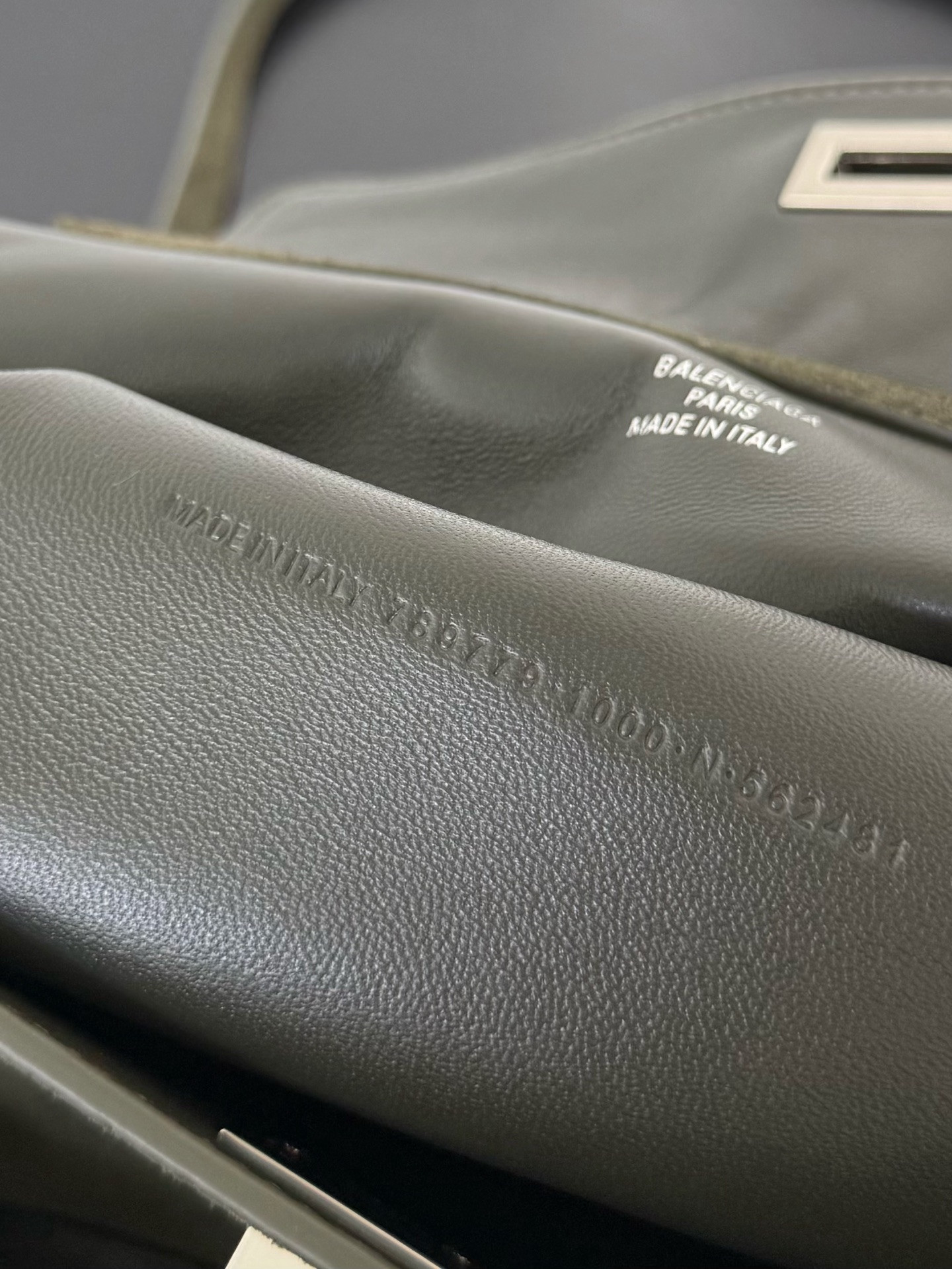 Balenciaga Rodeo Small 28.9x20x9.9cm