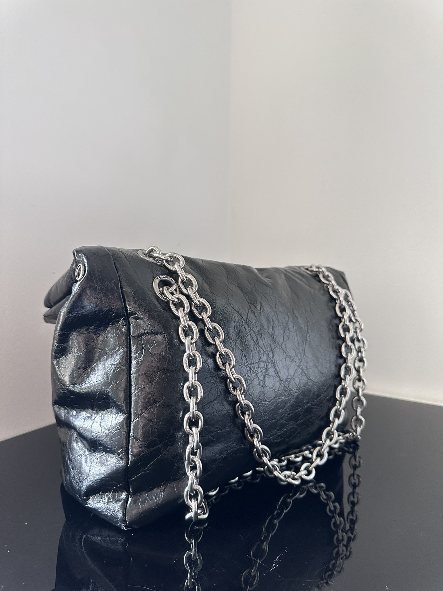 Balenciaga Monaco Chain Bag Small 27.9x18x9.9cm