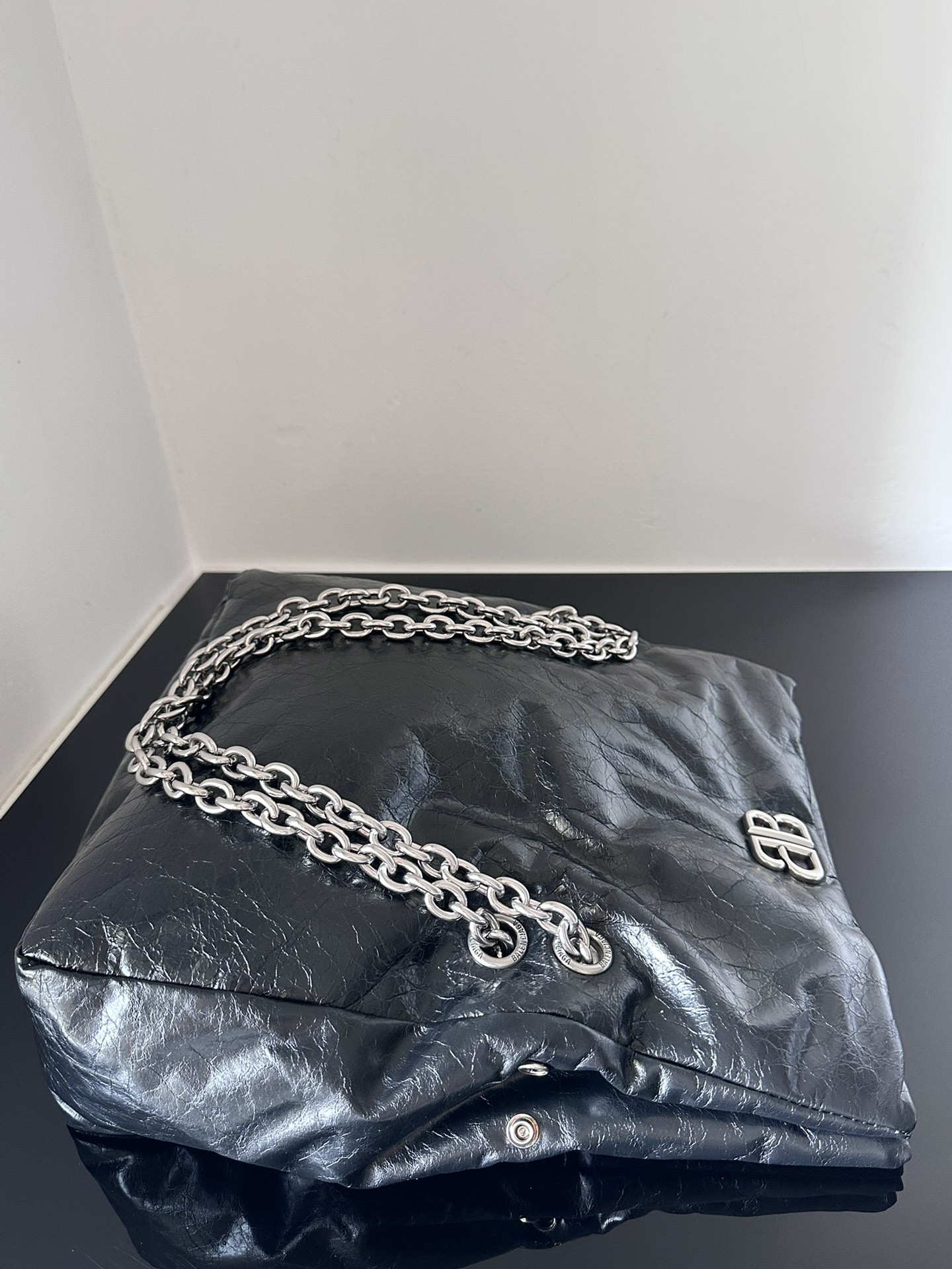 Balenciaga Monaco Chain Bag Small 27.9x18x9.9cm