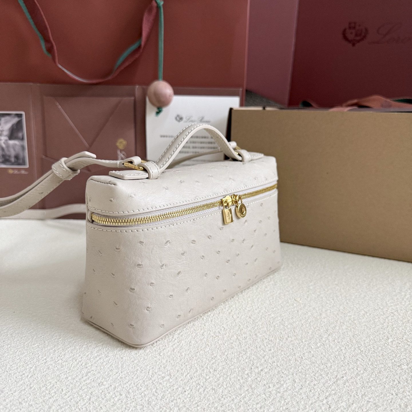 Loro Piana Extra Pocket L19 Ostrich-grained Leather 11 x 19 x 6.5 cm