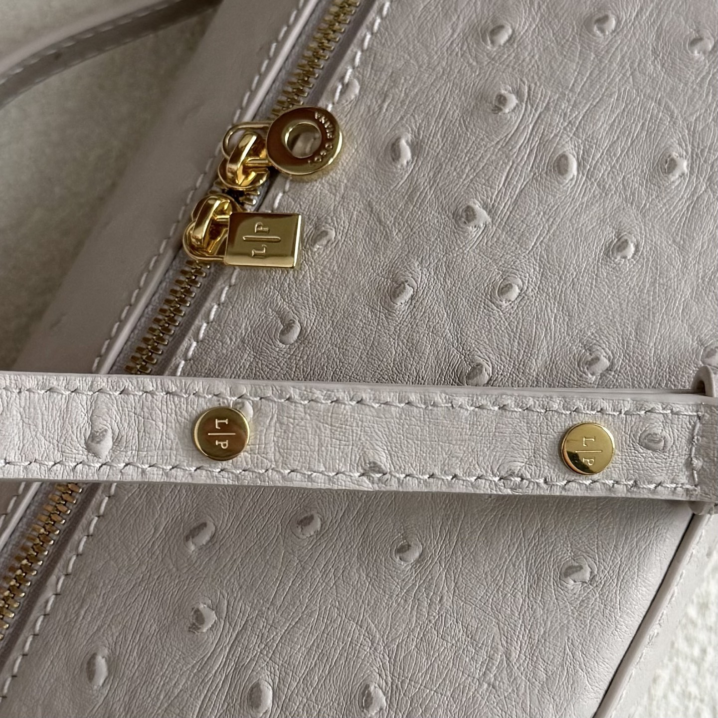 Loro Piana Extra Pocket L19 Ostrich-grained Leather 11 x 19 x 6.5 cm