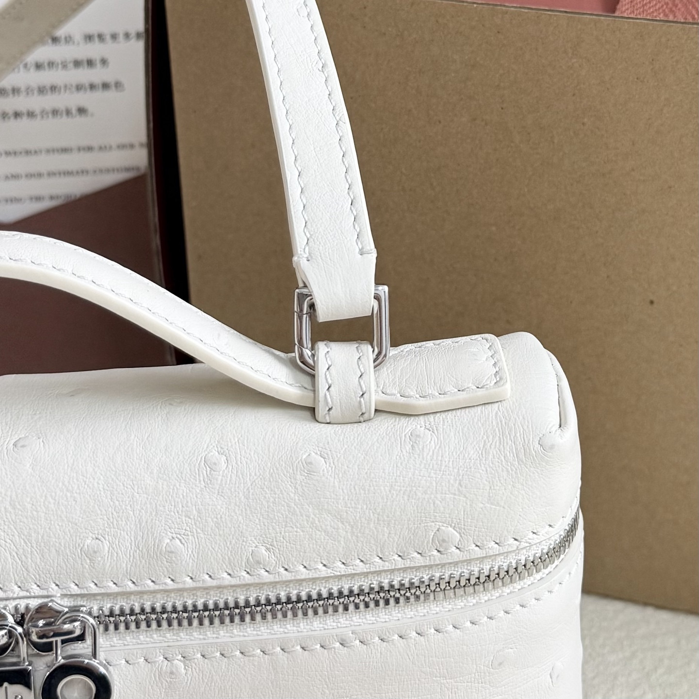 Loro Piana Extra Pocket L19 Ostrich-grained Leather 11 x 19 x 6.5 cm