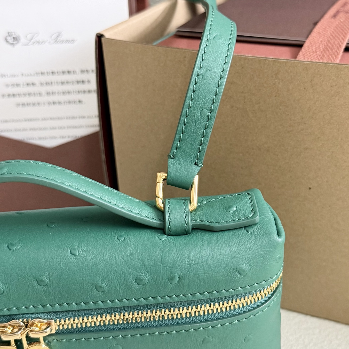 Loro Piana Extra Pocket L19 Ostrich-grained Leather 11 x 19 x 6.5 cm