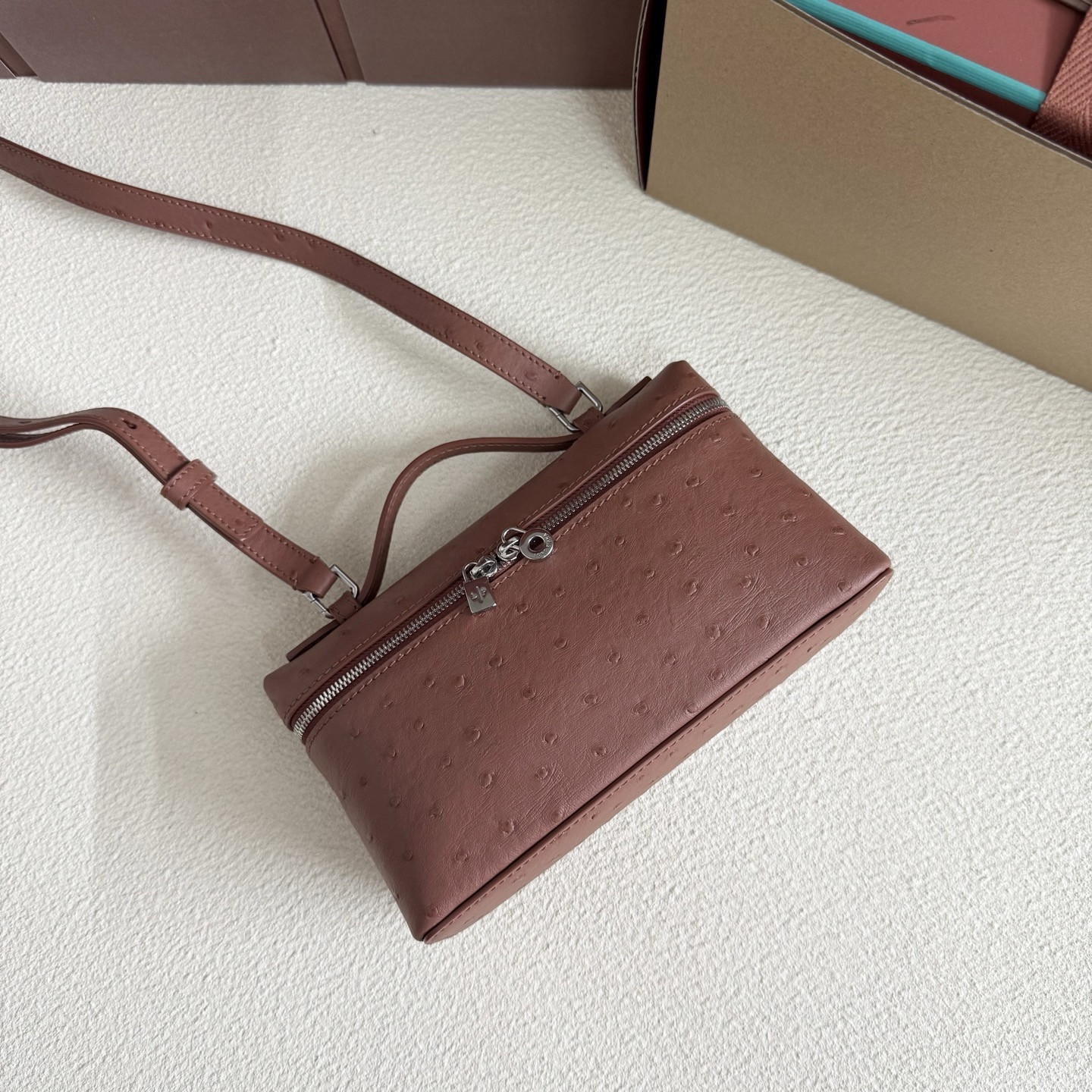 Loro Piana Extra Pocket L19 Ostrich-grained Leather 11 x 19 x 6.5 cm