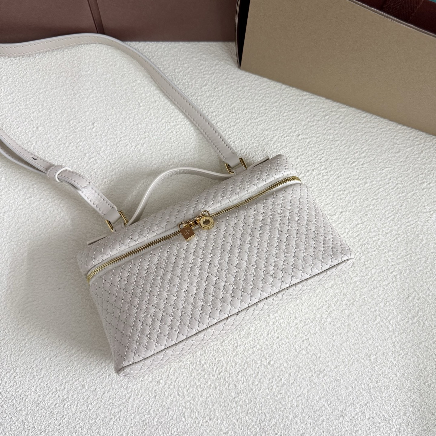 Loro Piana Extra Pocket L19 Lambskin 19x11.5x7cm