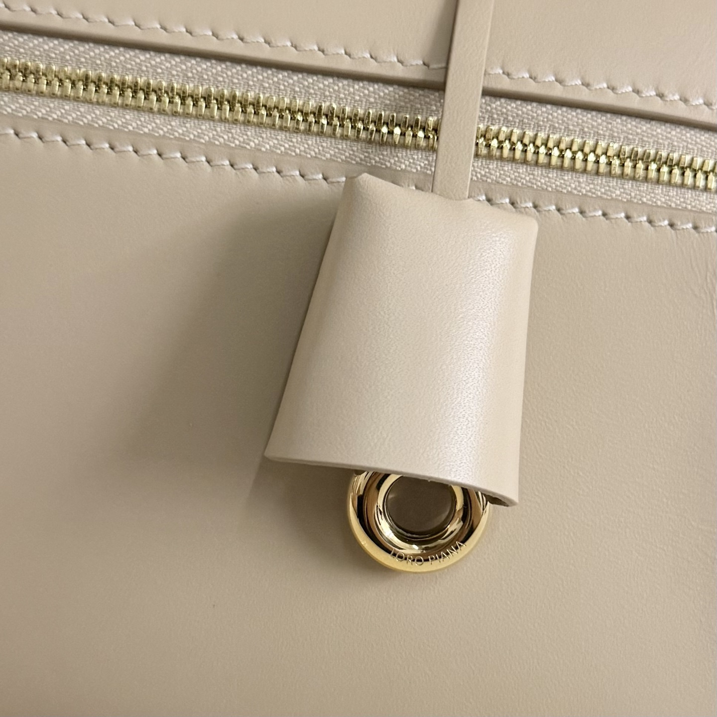 Loro Piana Extra Clutch L29 29x14x3cm