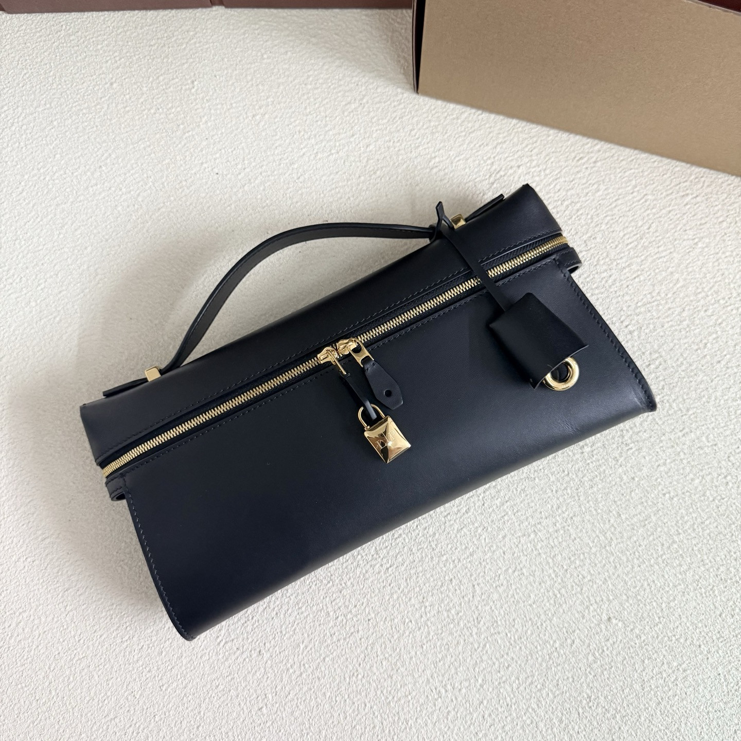 Loro Piana Extra Clutch L29 29x14x3cm
