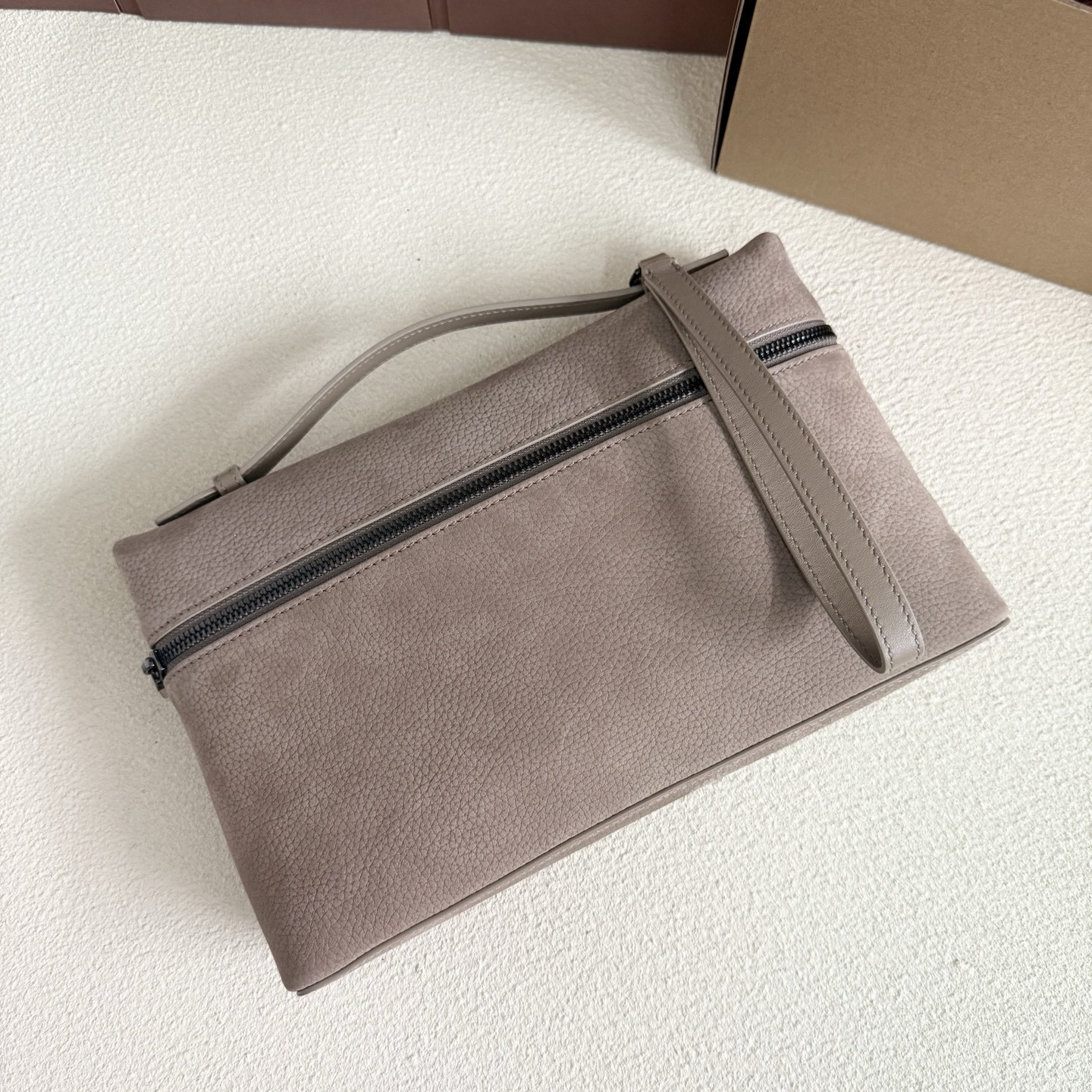 Loro Piana Extra pouch L29 29x18x5cm