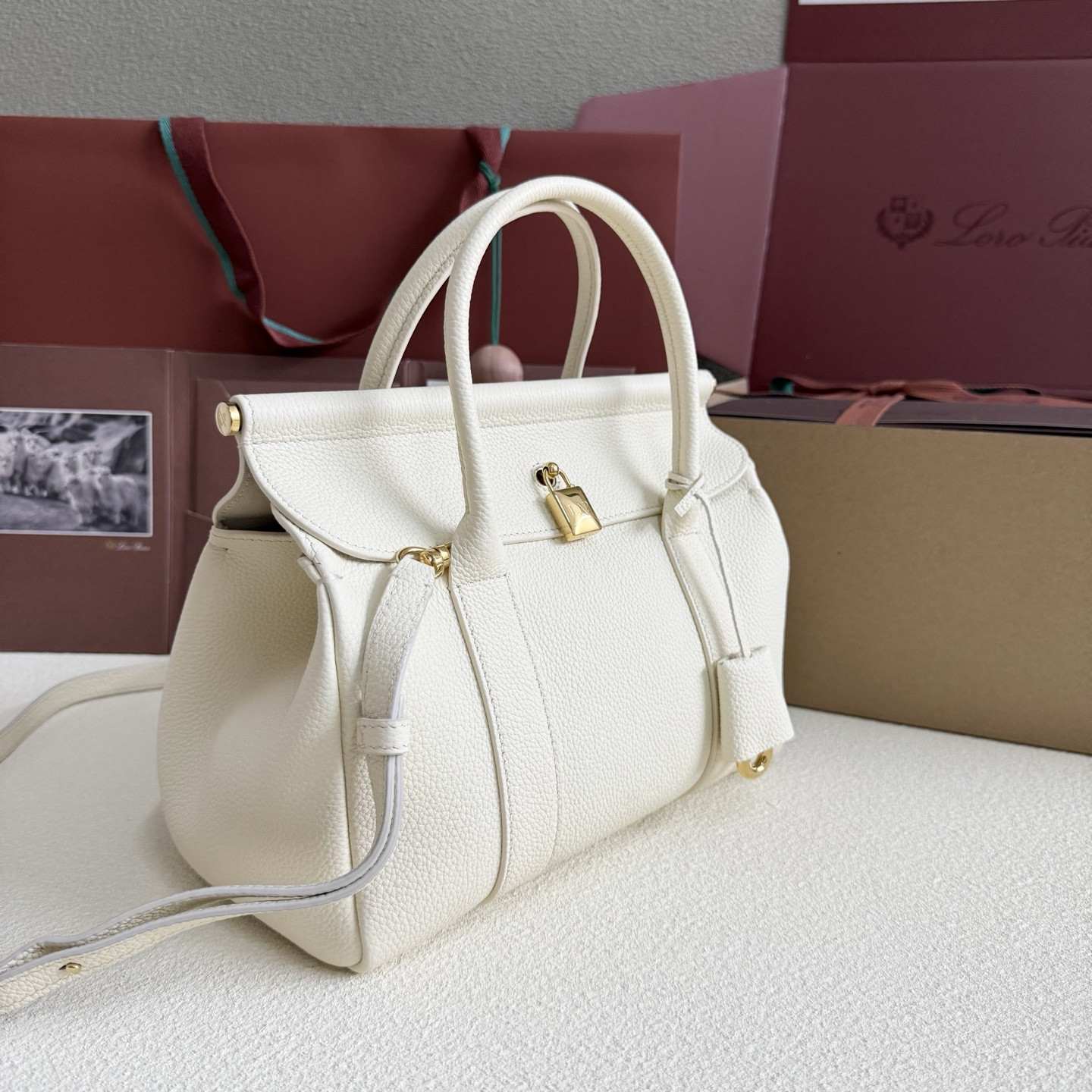 Loro Piana Loom L25 Calfskin 25x18x12.5cm