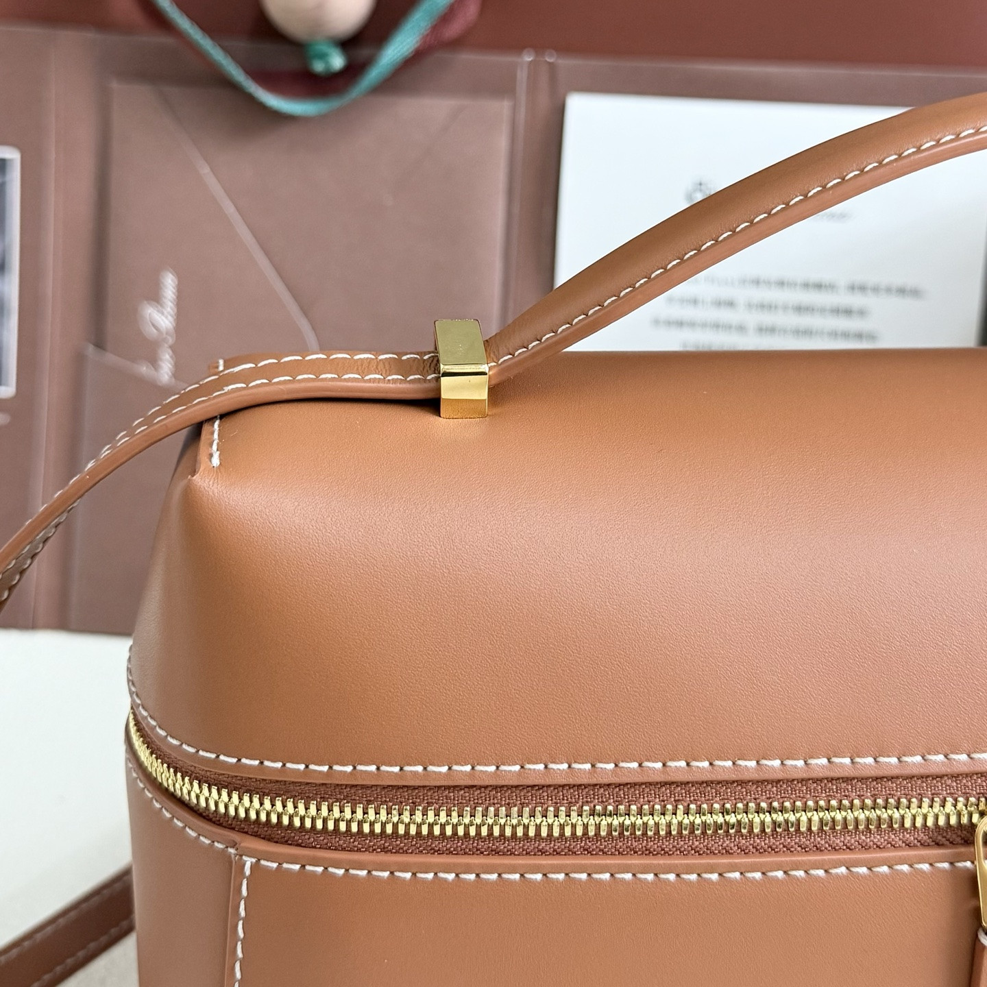 Loro Piana Extra Pocket L27 Calfskin 16x27x10cm