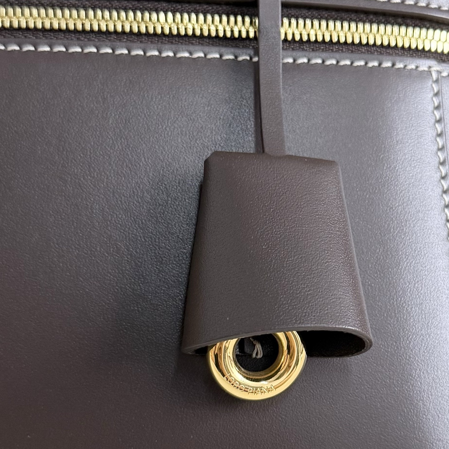 Loro Piana Extra Pocket L27 Calfskin 16x27x10cm