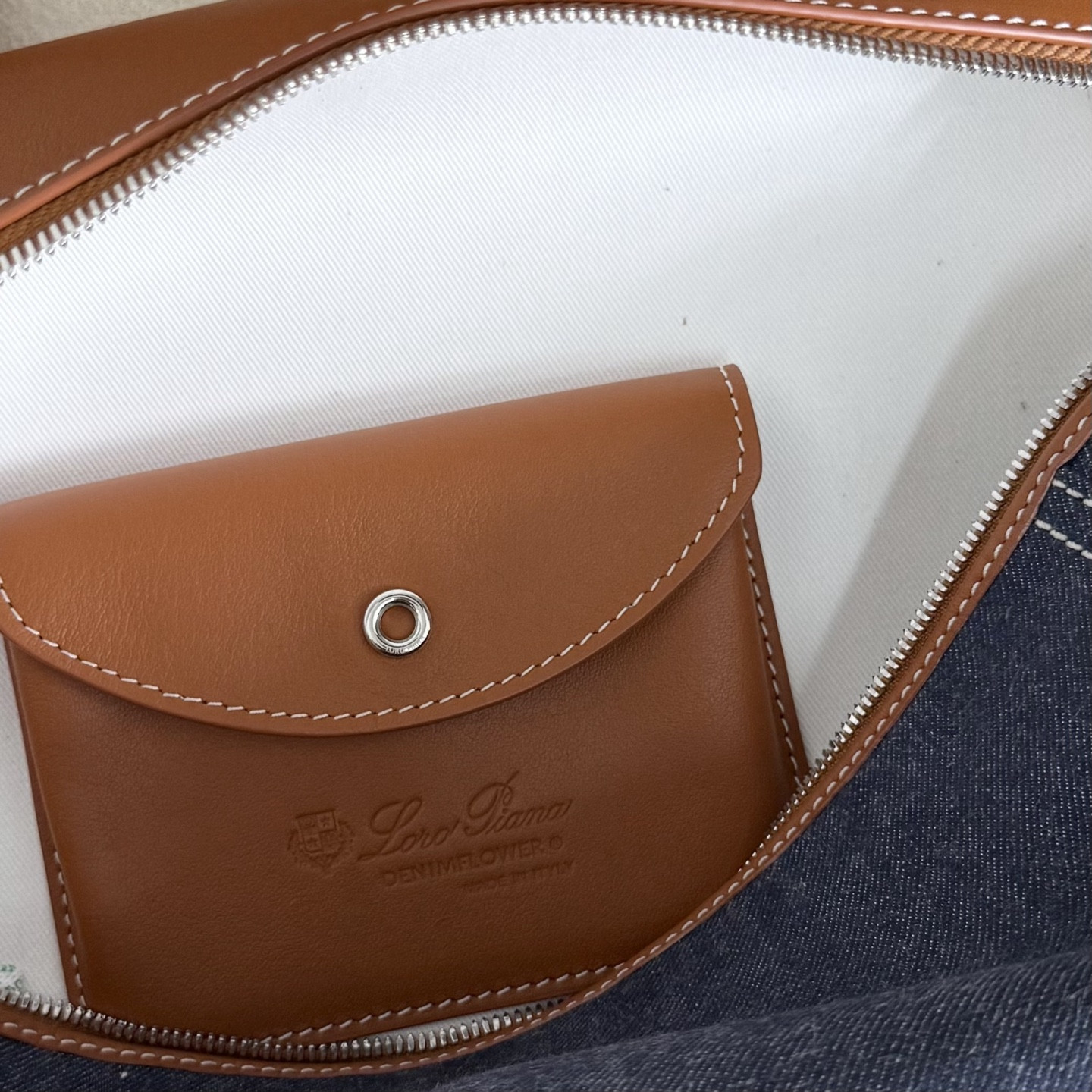 Loro Piana Extra Pocket L27 16x27x10cm