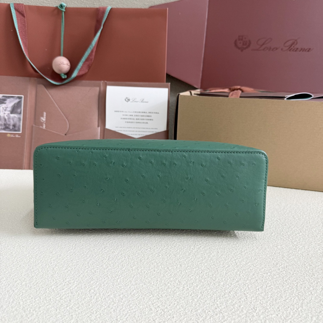 Loro Piana Extra Pocket L27 Ostrich-grained Leather 16x27x10cm