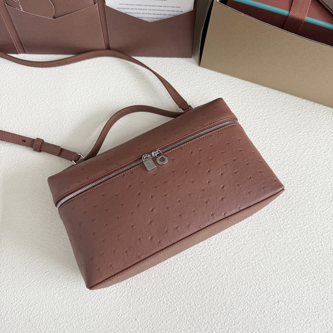 Loro Piana Extra Pocket L27 Ostrich-grained Leather 16x27x10cm