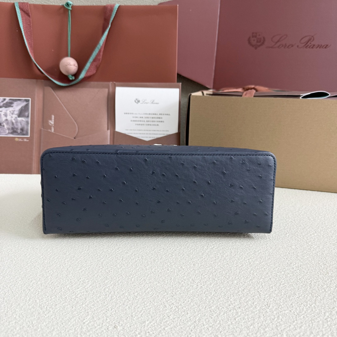Loro Piana Extra Pocket L27 Ostrich-grained Leather 16x27x10cm