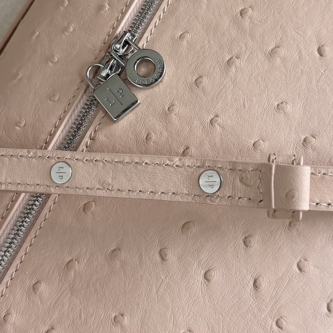 Loro Piana Extra Pocket L27 Ostrich-grained Leather 16x27x10cm