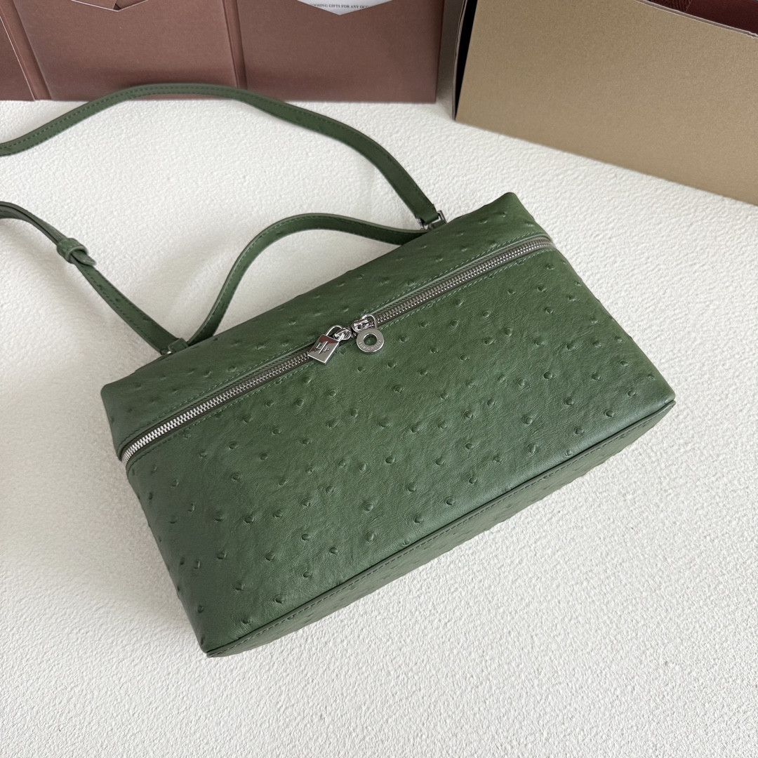 Loro Piana Extra Pocket L27 Ostrich-grained Leather 16x27x10cm