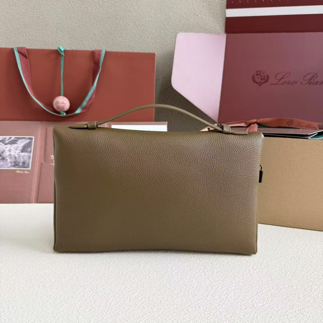 Loro Piana Extra pouch L29 29x18x5cm