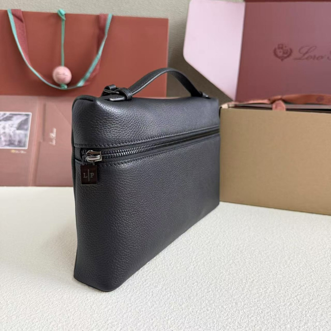 Loro Piana Extra pouch L29 29x18x5cm