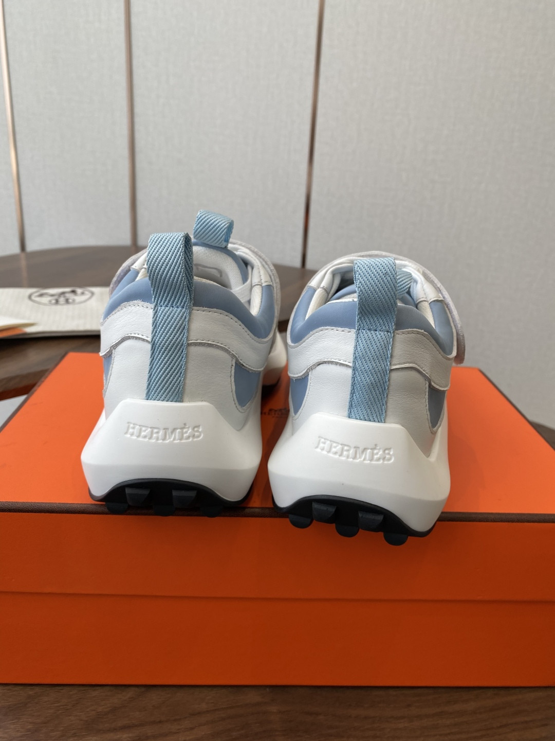 UA Hermès Loop Sneaker