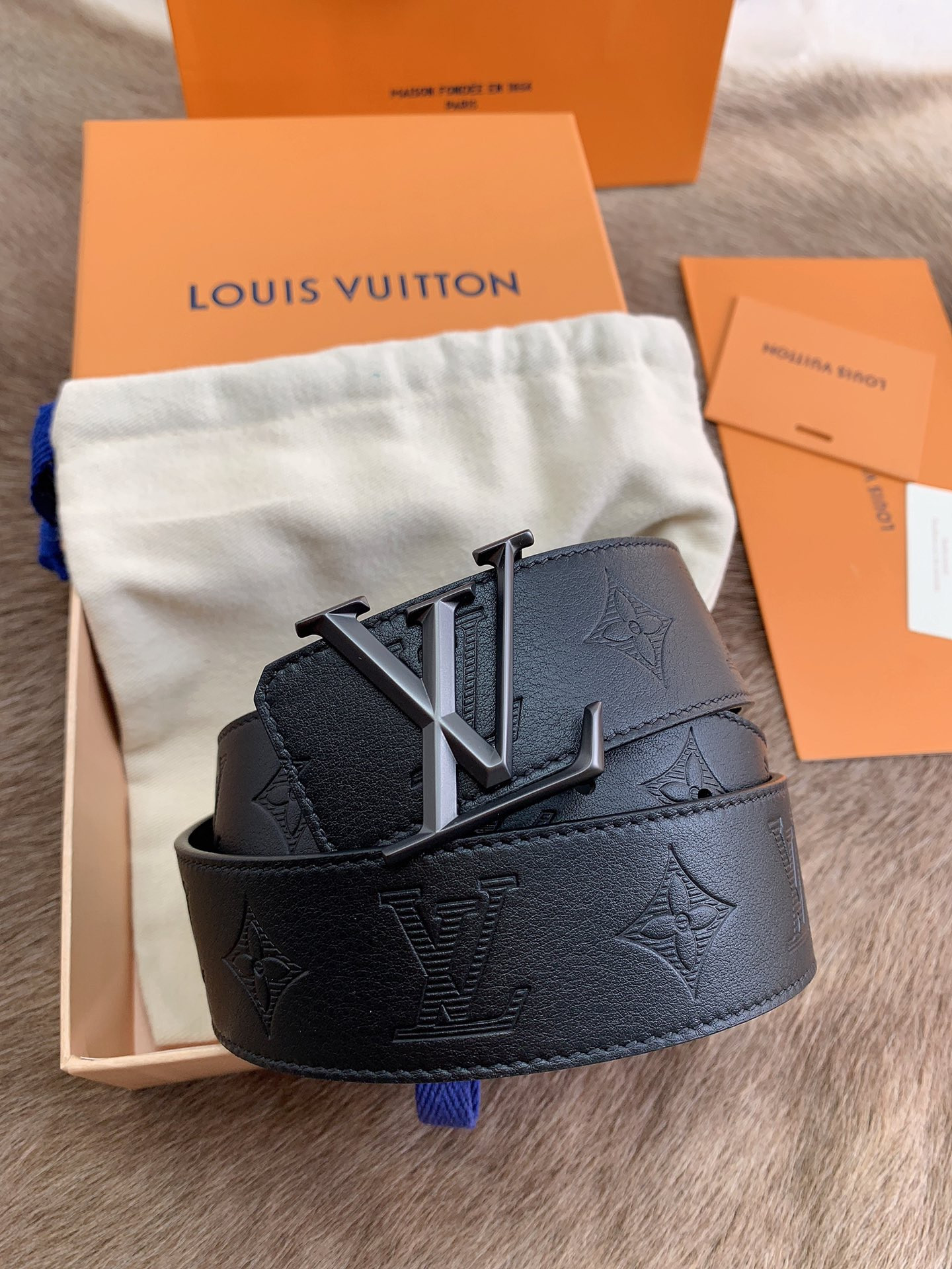 LV LOUIS VUITTON 40MM BELT
