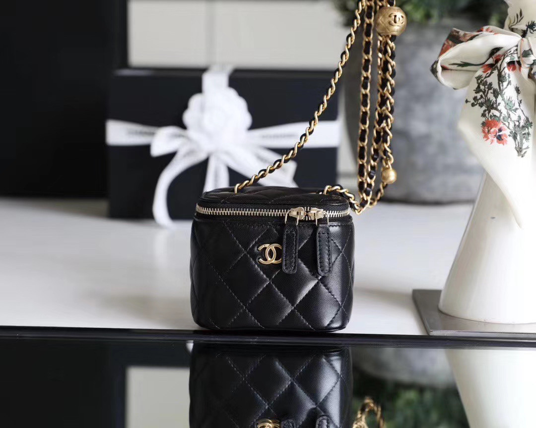 Chanel MINI box BAG